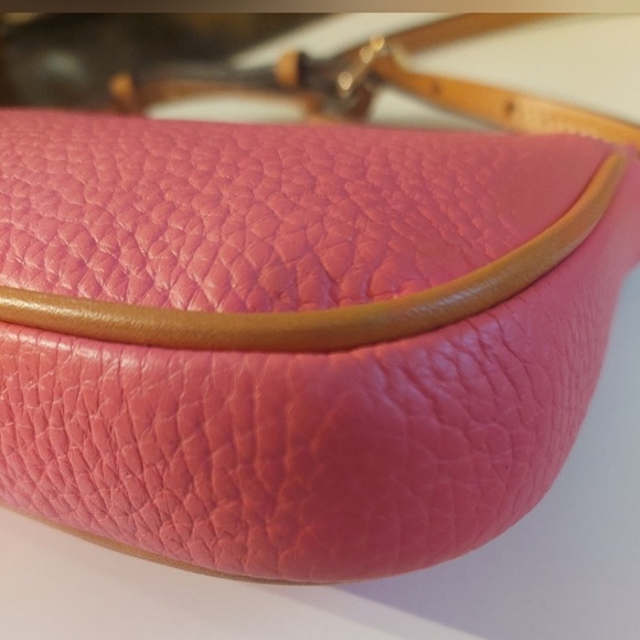 Dooney & Bourke, Kirby Lexi Crossbody
Like new - Picture 6 of 7